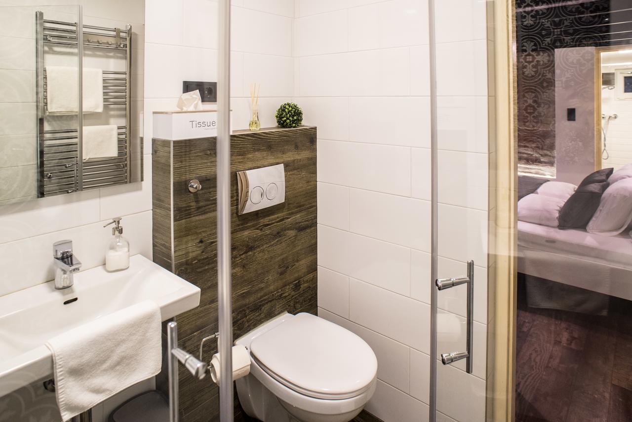 Very Stylish And Fresh Studio Home In The Center 布达佩斯 外观 照片